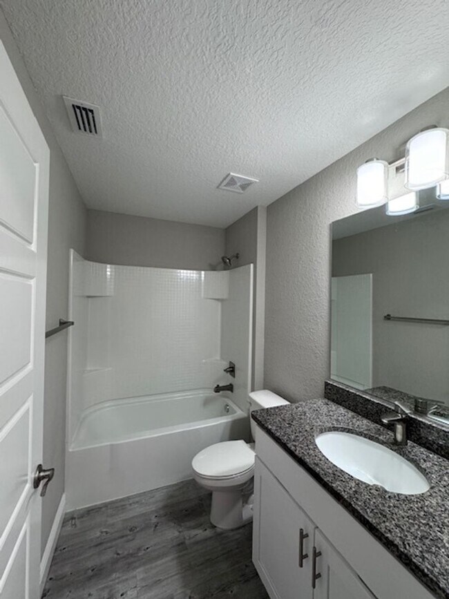Building Photo - Coming Soon - Custom Home - Desirable SE O...