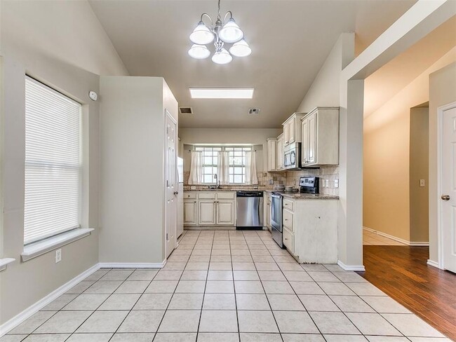 Building Photo - 18100 Calle Way