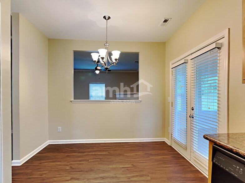 Building Photo - 106 Lick Creek Ln