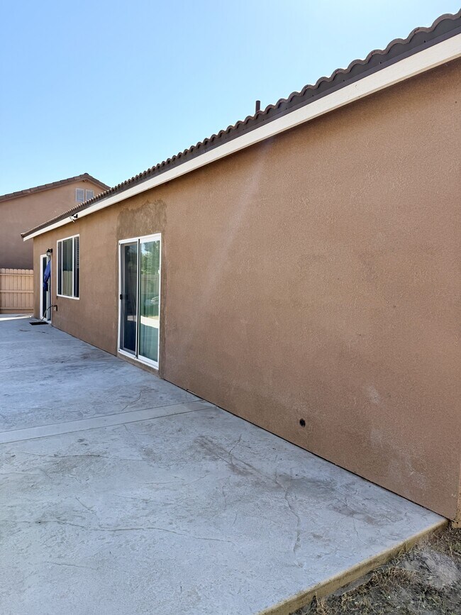 Building Photo - 1736 Berry St