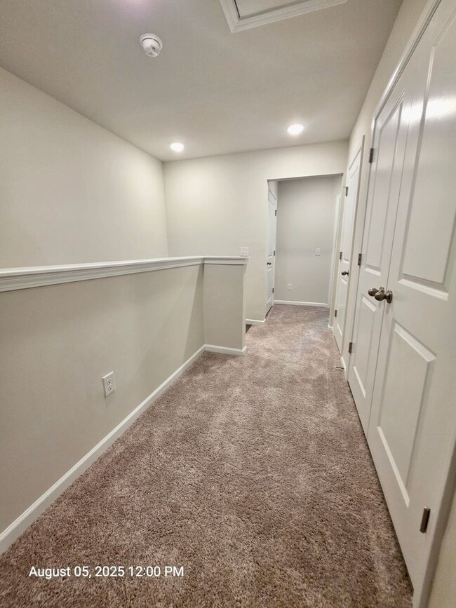 Building Photo - Beautiful 4 bedroom + flex space - Wescott...