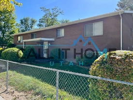 Building Photo - 1454 S Richards St