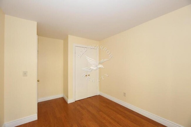 Building Photo - 3 bedroom in NEW YORK NY 10029