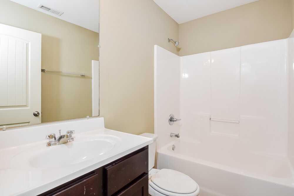 Building Photo - 504 Hill Crest Cir