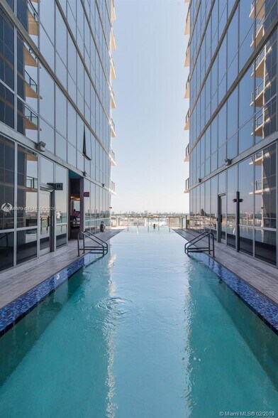 Building Photo - 1100 Biscayne Blvd