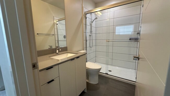 Building Photo - 1803 20th Ave