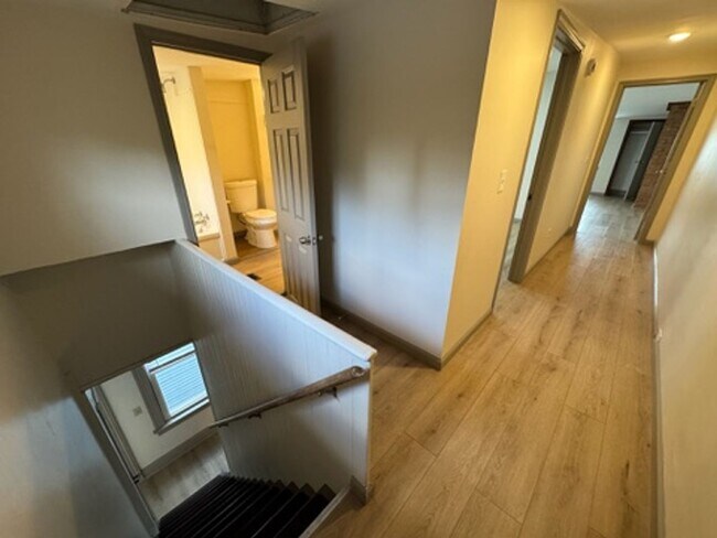 Building Photo - 308 Klotter Ave