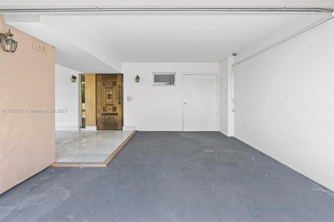 Building Photo - 6795-6793 Brookline Dr