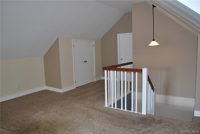 Building Photo - 249 Pine Island Turnpike