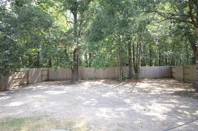 Building Photo - 16405 Sun View Ln