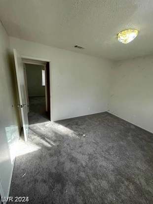 Building Photo - 3955 Ventura Way