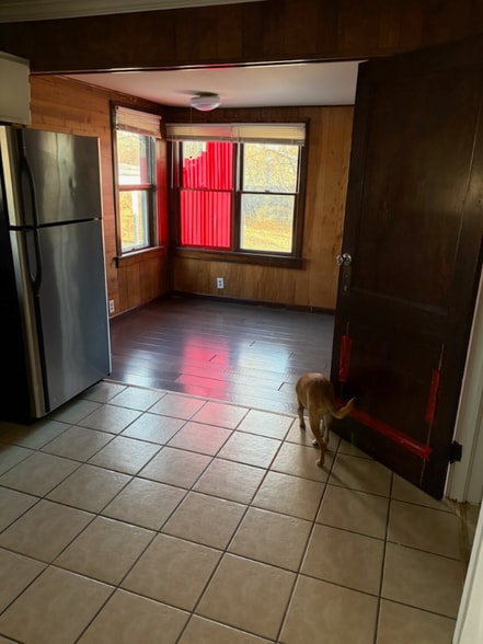 Building Photo - 5834 E 20th St