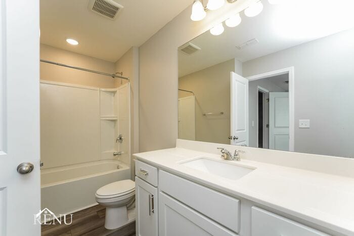 Building Photo - 3118 Journal Ct