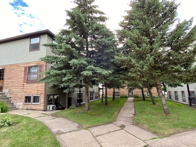 Building Photo - 2012 Parmenter St