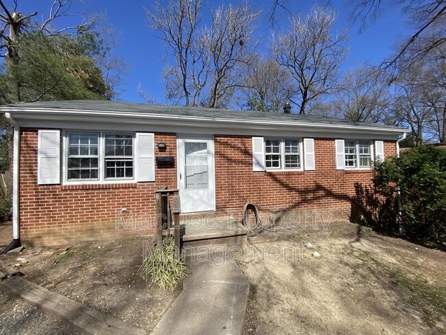 Primary Photo - 155 Longstreet Ave