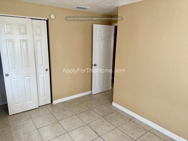 Building Photo - Single Family Home
