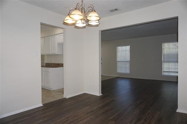 Building Photo - 2609 Hamilton Dr