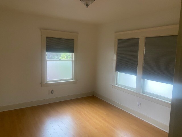 Building Photo - 1237 N Sierra Bonita Ave