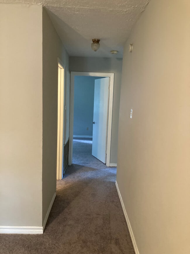 Building Photo - 9590 Gardner St