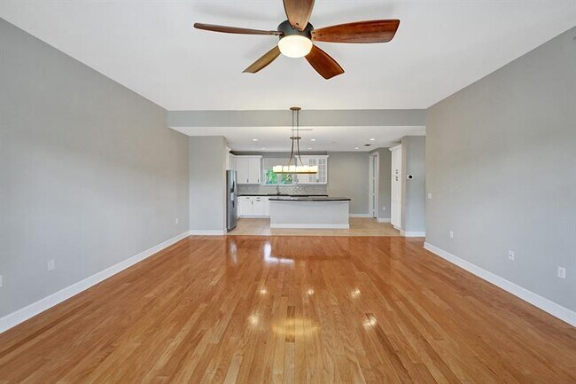 Building Photo - 1861 Coral Heights Blvd