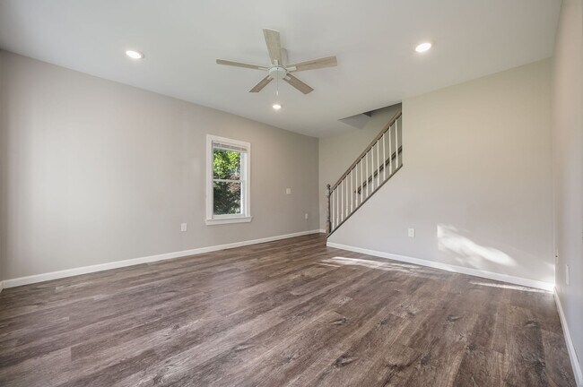 Building Photo - 107 Southern Blvd