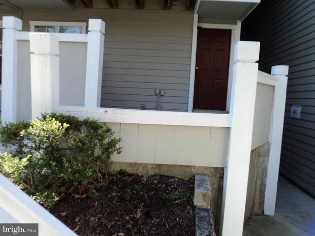 Building Photo - 5700 Chapman Mill Dr