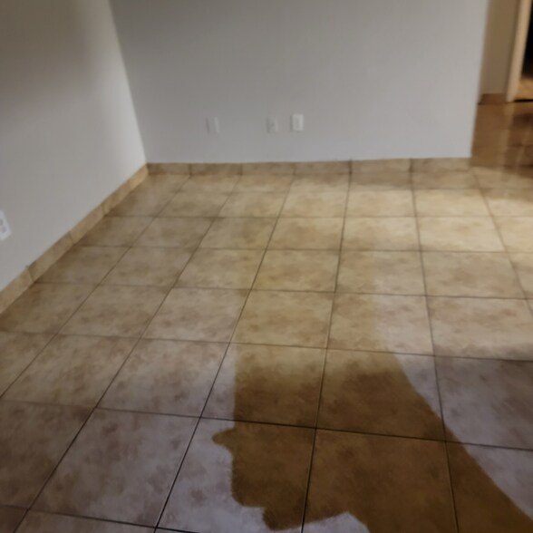 Building Photo - 18202 N Cave Creek Rd