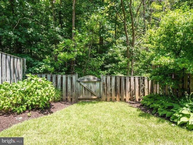 Building Photo - 9419 Steeple Ct