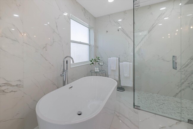 Building Photo - 4145 Bahia Isle Cir