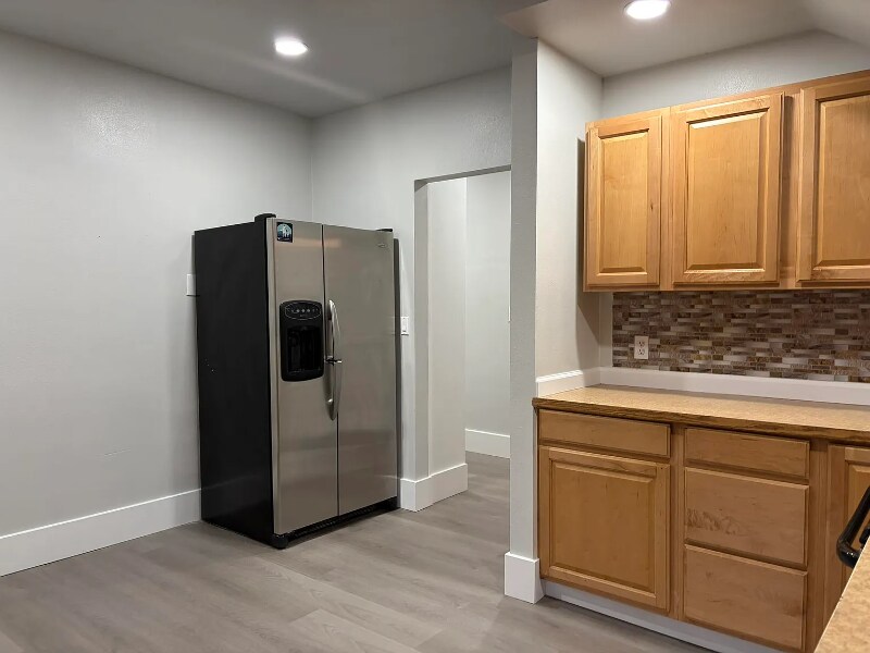 Building Photo - 1800 S 128th St