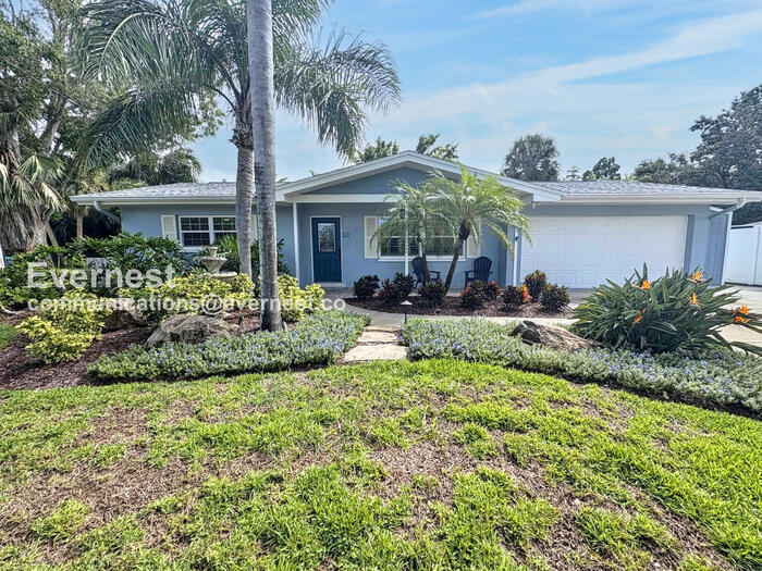 Primary Photo - 111 Carlyle Dr