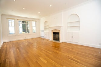 Building Photo - 1870 Jackson St