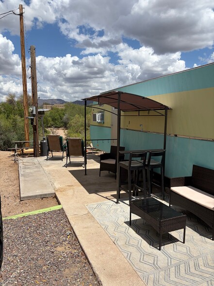 Building Photo - 6800 E Cave Creek Rd