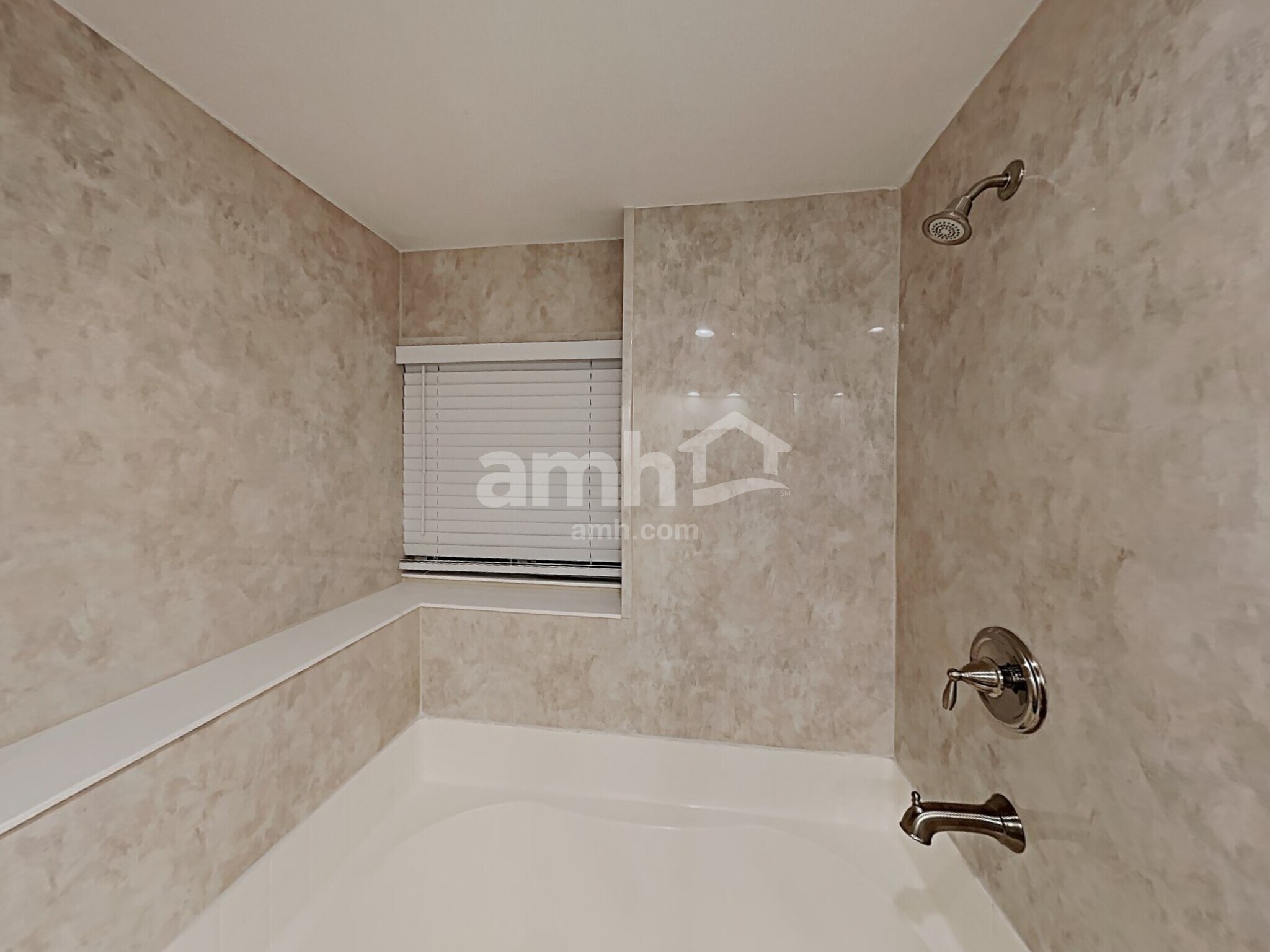 Building Photo - 514 W 150 S