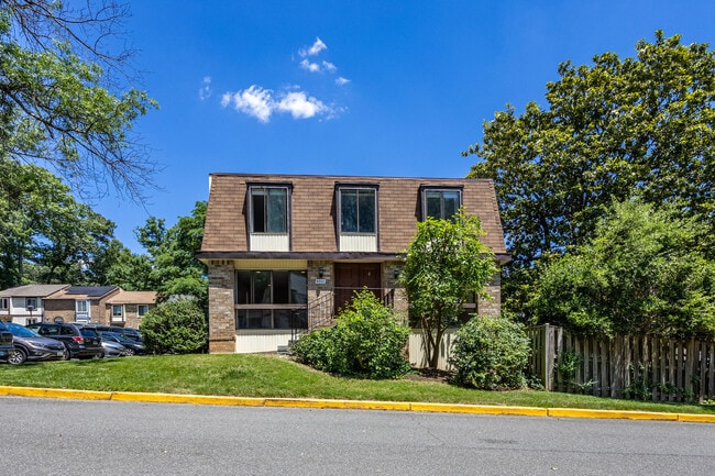 Building Photo - 6023 Forrest Hollow Ln