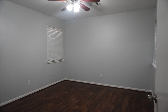 Building Photo - 10703 Wickersham Ln