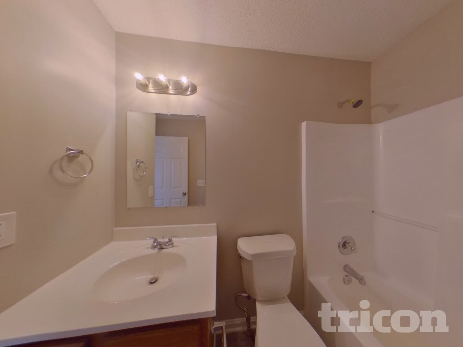 Building Photo - 172 Cherry Grove Dr