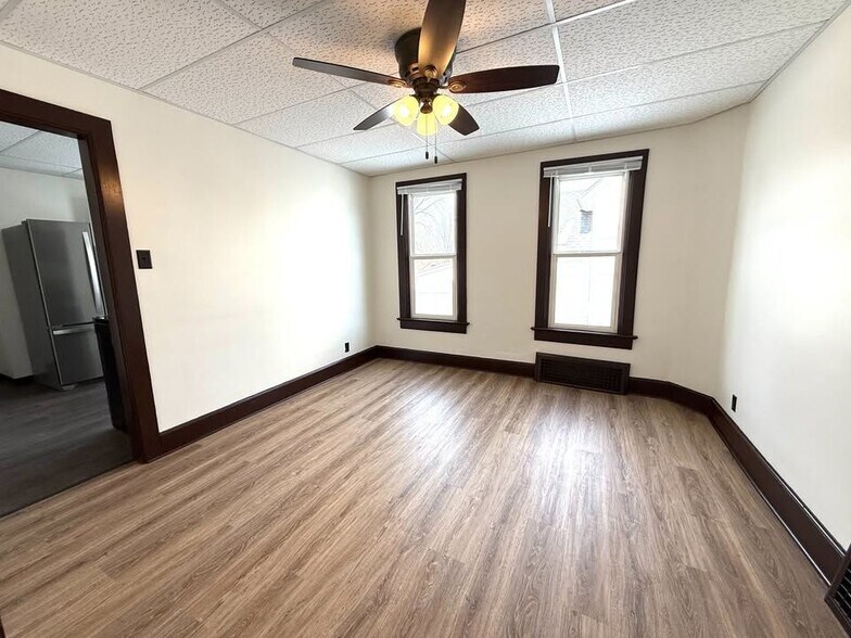 Building Photo - 752 McSorley St