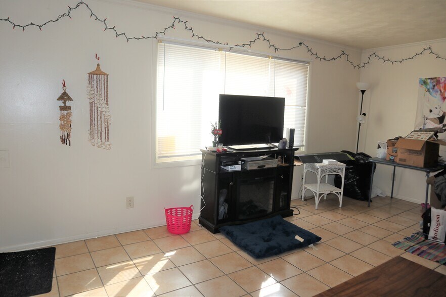 Building Photo - 195 Beazell St