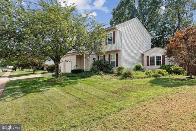 Building Photo - 5413 Tree Line Dr