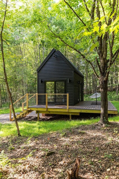 Building Photo - 535 Scutt Mountain Rd