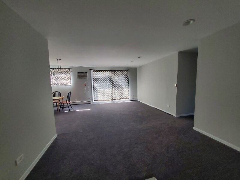 Building Photo - 9445 Kenton Ave