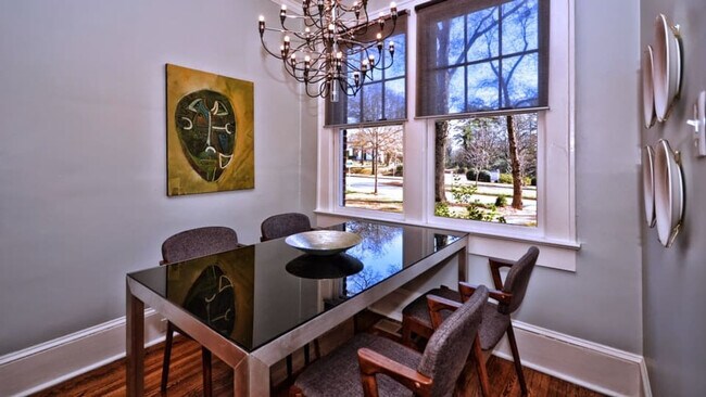 Building Photo - 500 Queens Rd