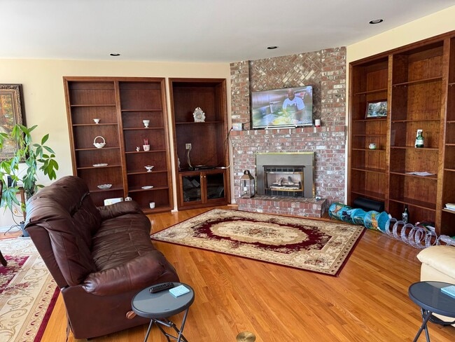 Building Photo - Room For Rent - Whatcom County Countryside