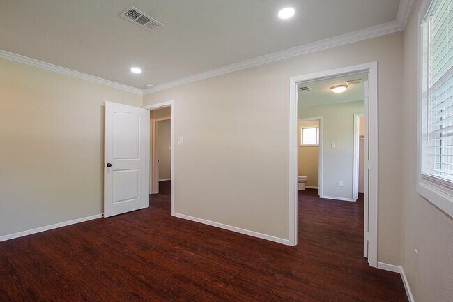Building Photo - 4205 Ember Ln