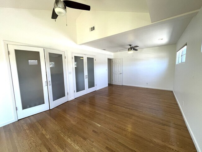 Building Photo - 2618 Spreckels Ln