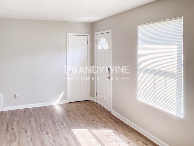 Building Photo - 2119 Blue Creek Ct