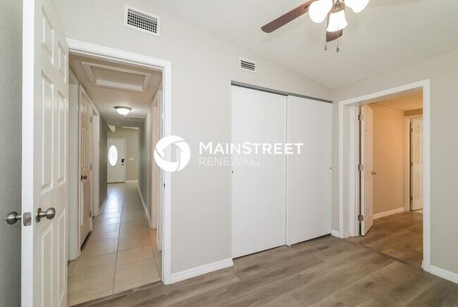 Building Photo - 3 Bedroom Pet-Friendly Home in WINTER HAVEN, FL with Main Street Renewal
