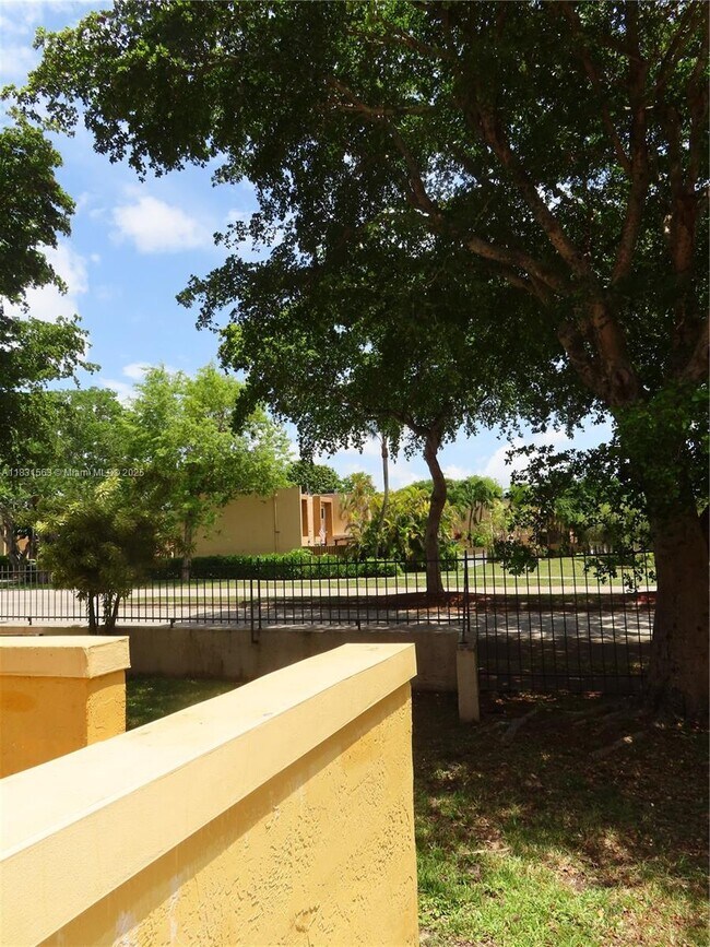 Building Photo - 13894 SW 65th Terrace