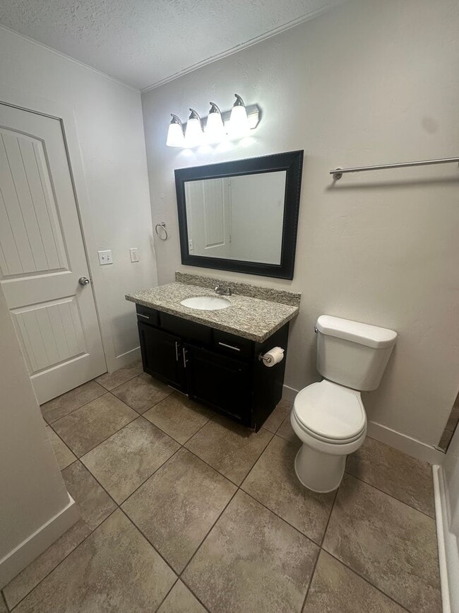 Building Photo - Beautiful home in Salt Lake!!